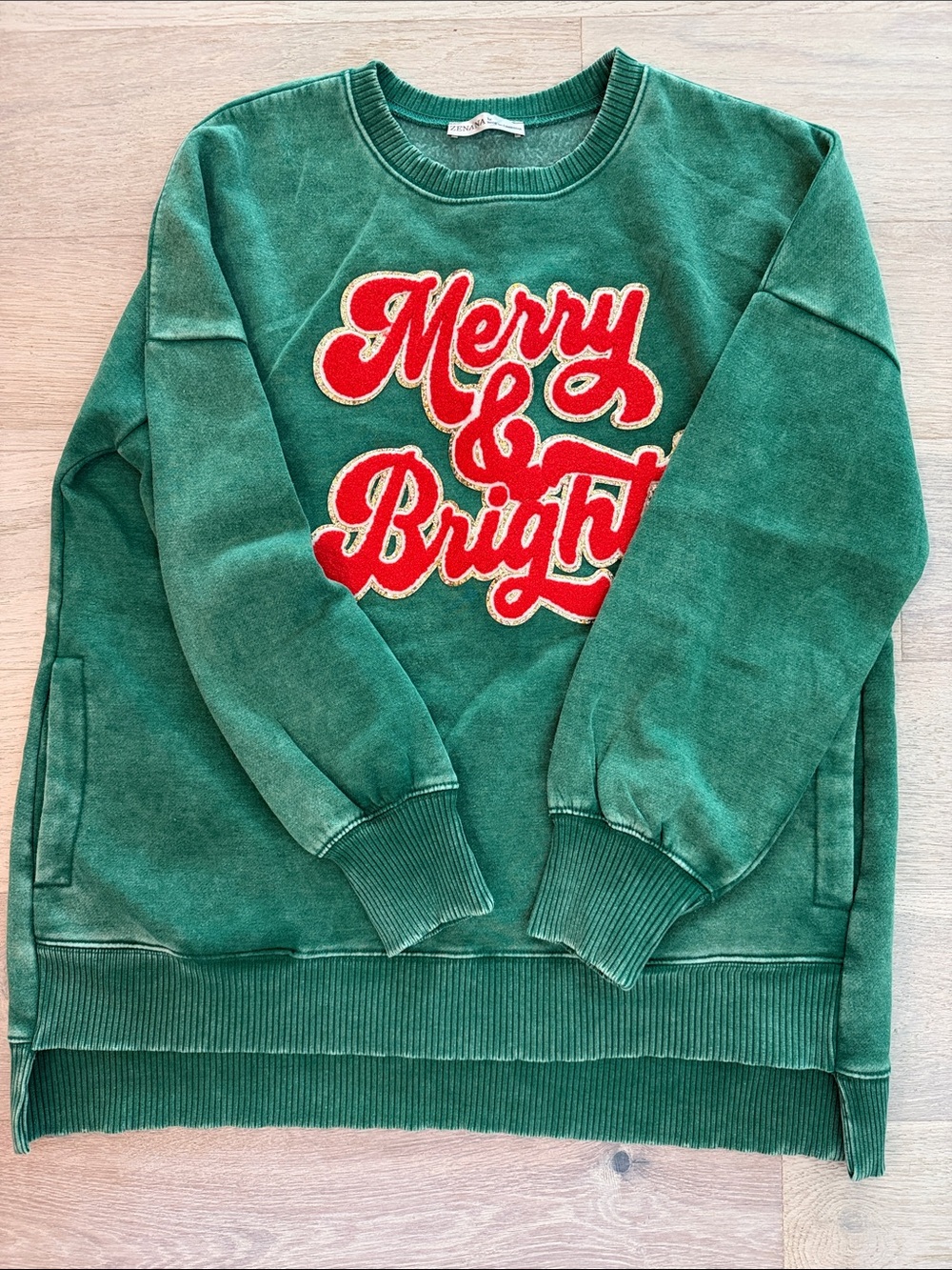 Zenana Outfitters Green Crewneck Sweater with Red "Merry & Bright" Applique
